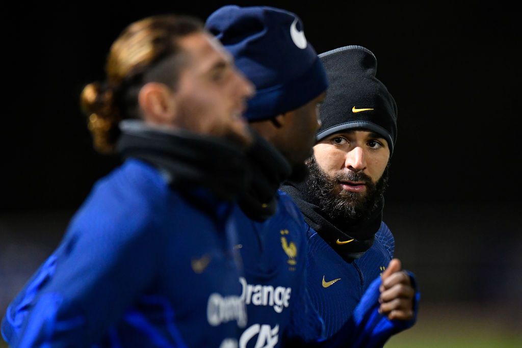 ETIVAL-CLAIREFONTAINE, FRANCE - NOVEMBER 14: Karim Benzema warms up during a french soccer team training session at Centre National Du Football on November 14, 2022 in Etival-Clairefontaine, France. (Photo by Aurelien Meunier/Getty Images)