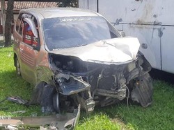 Adu Banteng Mobil Vs 2 Motor di Borobudur Magelang, 1 Korban Tewas