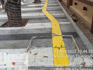 Dinas Bina Marga DKI: 55 Lubang Trotoar Depan Mabes Polri Sudah Ditutup