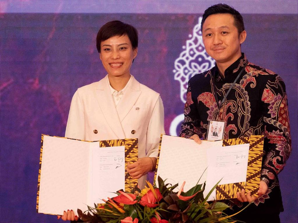 Menkes-Menko Marves Dukung Pengembangan Vaksin Teknologi mRNA Menkes-Menko Marves Dukung Pengembangan Vaksin Teknologi mRNA