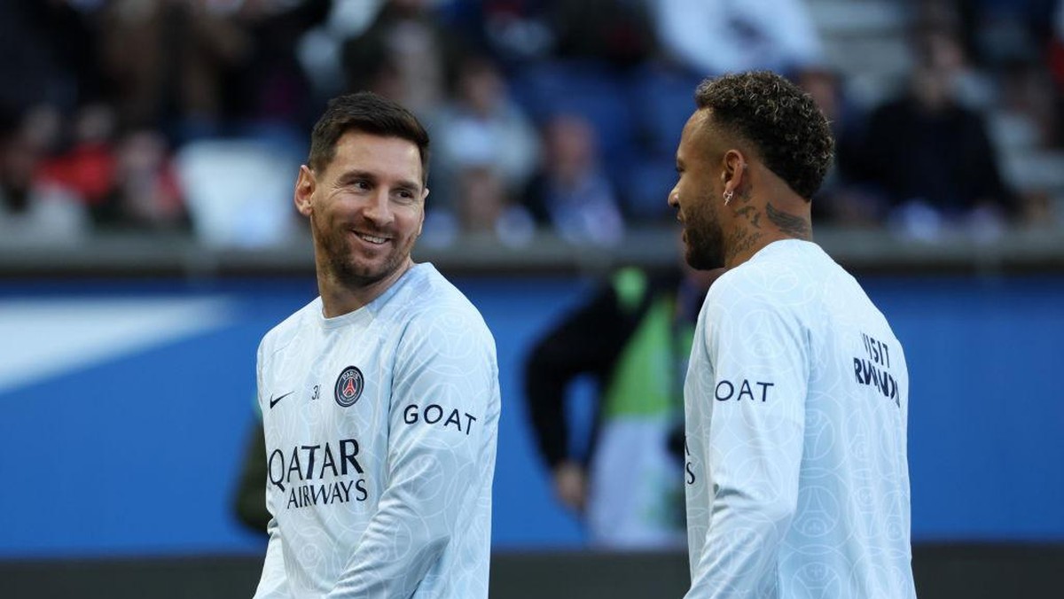Lionel Messi dan Neymar kabarnya bakal dilepas PSG. (Foto: Getty Images/Xavier Laine)
