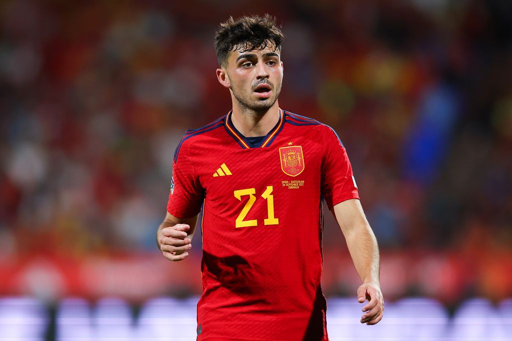 ZARAGOZA, SPAIN - SEPTEMBER 24: Pedro Gonzalez 'Pedri' of Spain looks on during the UEFA Nations League League A Group 2 match between Spain and Switzerland at La Romareda on September 24, 2022 in Zaragoza, Spain. (Photo by Eric Alonso/Getty Images)
