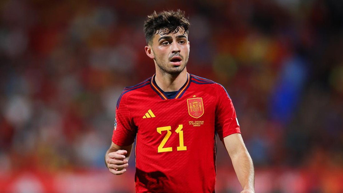 Pedri siap dibotakin jika Spanyol juara Piala Dunia 2022. (Foto: Getty Images/Eric Alonso)