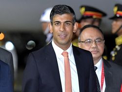 PM Inggris Sebut Putin Biang Kerok Lonjakan Harga Bahan Pokok