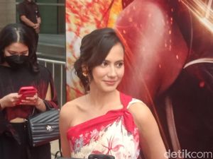 Pevita Pearce Beberapa Kali Kena Pukul saat Syuting Sri Asih Pevita Pearce Beberapa Kali Kena Pukul saat Syuting Sri Asih
