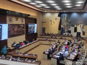 PAN Minta Bawaslu Bedakan Money Politics dan Uang Transport Timses