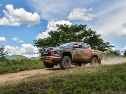 Rifat Sungkar Terus Asah Diri Jelang AXCR 2022