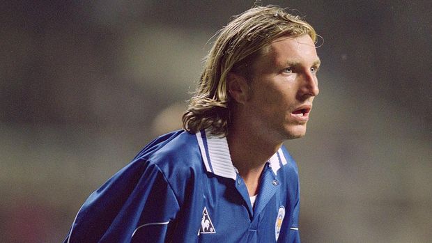26 Sep 2001:  Robbie Savage of Leicester takes a breather during the FA Barclaycard Premiership match between Newcastle United and Leicester City played at St. James Park in Newcastle, England.  Mandatory Credit: Michael Steele /Allsport