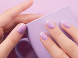 Video: Kuku Pakai Kutek, Kalau Wudhu Sah Nggak?