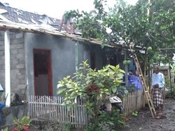 7 Rumah Warga di Lumajang Porak-poranda Dihantam Puting Beliung!