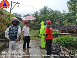 Satu Rumah Warga Blitar Roboh-Belasan Lainnya Rusak Diterjang Angin Kencang
