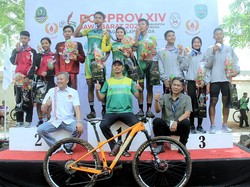Tim Sepeda Cross Karawang Sabet Emas di Porprov XIV Jabar