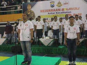 Jaring Atlet Berprestasi, Polres Jombang Gelar Turnamen Voli