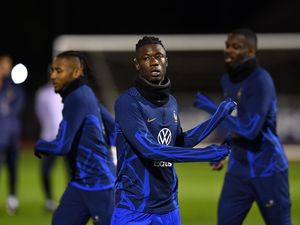 Piala Dunia 2022: Camavinga Penyebab Nkunku Cedera? Piala Dunia 2022: Camavinga Penyebab Nkunku Cedera?