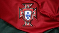 Kali ini ada logo dari Timnas Portugal bernama Federasi Sepak Bola Portugal atau Federação Portuguesa de Futebol (FPF).