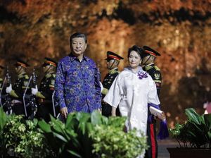 8 Gaya Istri Pemimpin Dunia Pakai Selendang Tenun Bali di Welcoming Dinner G20 8 Gaya Istri Pemimpin Dunia Pakai Selendang Tenun Bali di Welcoming Dinner G20