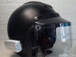 Guru Lamongan Ciptakan Solar Helmet, Bagi Ojol Fungsinya Berguna Banget