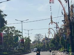 Janur Kuning Semarak di Setiap Sudut Bali Sambut KTT G20