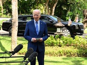 Air Force One Joe Biden Lepas Landas Tinggalkan Bali Air Force One Joe Biden Lepas Landas Tinggalkan Bali