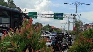Hari Kedua KTT G20, Jalan Sunset Road Kuta Macet Parah