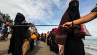 Kembali Rombongan Imigran Rohingya Terdampar di Aceh