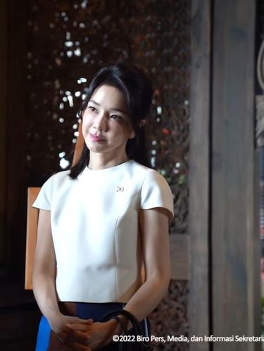 Kim Keon Hee dan Ibu Iriana Jokowi