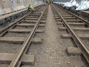 Arkeolog Sebut Rel Trem Jadul di Proyek MRT Fase 2 Tertua di Indonesia Arkeolog Sebut Rel Trem Jadul di Proyek MRT Fase 2 Tertua di Indonesia