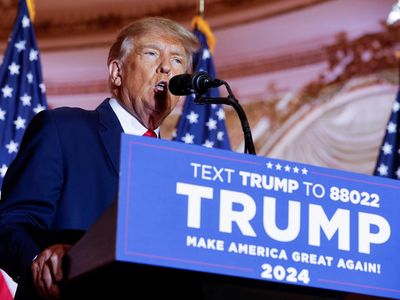 Momen Donald Trump Umumkan Siap Nyapres Lagi di 2024