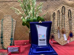 Bawa Produk IKM ke Bali, Stan Pemprov Kalteng Raih Penghargaan Terbaik