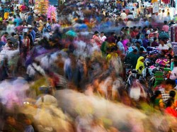 Penduduk Dunia Capai 8 Miliar, PBB Minta Dunia Beralih dari Bahan Bakar Fosil