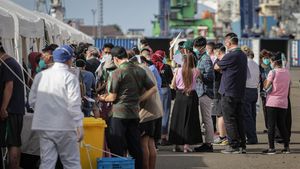 Tim Medis Kapal Peace Ark China Gelar Pengobatan Gratis di Tanjung Priok