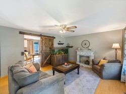 18 Desain Model Plafon Ruang Tamu Sederhana dan Elegan