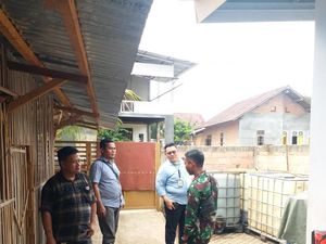 Polisi Gerebek Gudang BBM Ilegal di Banyuasin, Oknum TNI Ditangkap