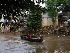 Terkini, DKI Anggarkan Normalisasi Ciliwung Rp 469 M dari Kebutuhan Rp 700 M Terkini, DKI Anggarkan Normalisasi Ciliwung Rp 469 M dari Kebutuhan Rp 700 M