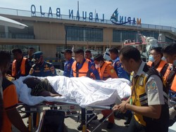 Wisatawan Asal Papua Mendadak Lemas-Pingsan Saat Trekking di Pulau Padar