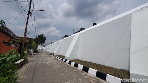 Foto-foto Wajah Baru Tembok Jeron Beteng Keraton Jogja di Wijilan