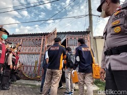 Rumah Keluarga Tewas di Kalideres Bau Menyengat Sejak Mei, Berdalih Bau Got