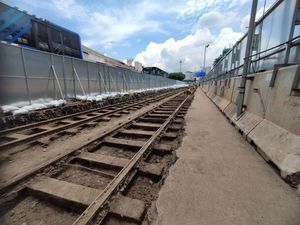 Melihat Penampakan Temuan Rel Trem Kuno di Proyek MRT Jakarta