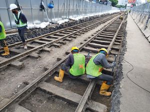 Sejarah Panjang Jalur Trem Batavia yang Ditemukan di Proyek MRT Jakarta Sejarah Panjang Jalur Trem Batavia yang Ditemukan di Proyek MRT Jakarta