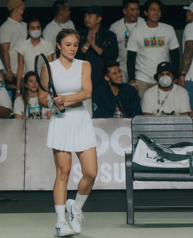 Wulan Guritno/Foto: Instagram @wulanguritno Gaya Menawan Artis Indonesia saat Bermain Tenis