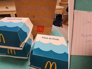 Dibayar McD oleh Orang Asing, Pelanggan Ini Juga Dapat Pesan Haru