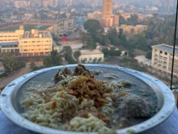 Semangkuk Bakso di Tengah Padatnya Kairo
