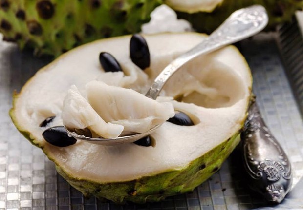 Ilustrasi buah sirsak/ Foto: pinterest.com/Adelgazar en casa Buah sirsak dapat membantu melawan bakteri.