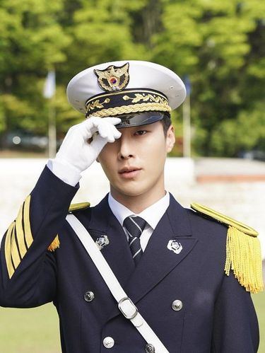 Jang Ki Yong di Come and Hug Me