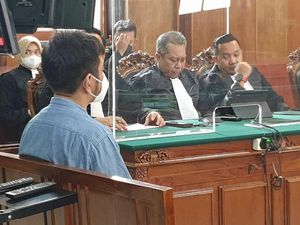 Mas Bechi Terdakwa Kasus Pemerkosaan Santriwati Divonis 7 Tahun Bui! Mas Bechi Terdakwa Kasus Pemerkosaan Santriwati Divonis 7 Tahun Bui!