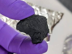 Meteorit Winchcombe Bisa Bantu Ungkap Rahasia Besar soal Asal-usul Bumi Meteorit Winchcombe Bisa Bantu Ungkap Rahasia Besar soal Asal-usul Bumi