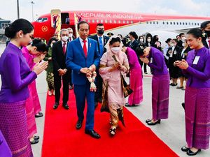 Jokowi Tiba di Thailand untuk Hadiri KTT APEC