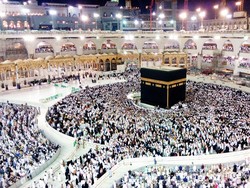 Aturan Ramadan Baru dari Pangeran MbS: Jangan Live Saat Sedang Salat!