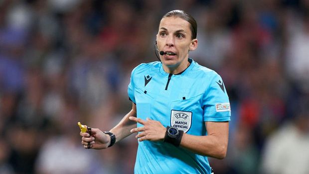 MADRID, SPAIN - NOVEMBER 02: Referee Stephanie Frappart looks on during the UEFA Champions League group F match between Real Madrid and Celtic FC at Estadio Santiago Bernabeu on November 02, 2022 in Madrid, Spain. (Photo by Mateo Villalba/Quality Sport Images/Getty Images)