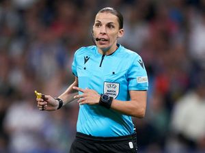 Perkenalkan Ini 3 Wasit Wanita yang Pimpin Laga Kosta Rika Vs Jerman Perkenalkan Ini 3 Wasit Wanita yang Pimpin Laga Kosta Rika Vs Jerman